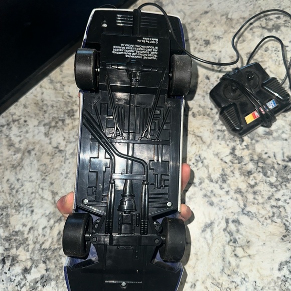 NASCAR 1/18 Remote Control Racer Valvoline #6 Mark Martin - Picture 2 of 4